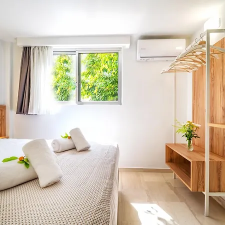 Apart Otel Lotus 2*